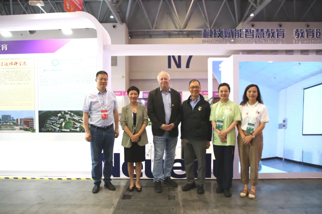 助力第二届“一带一路”国际技能大赛智能汽车软件技术表演赛顺利举办